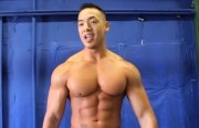 Top 3 Tips You Need To Know To Build A Shredded Chest
