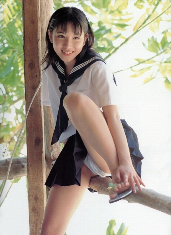 女子高生の制服エロ画像 28